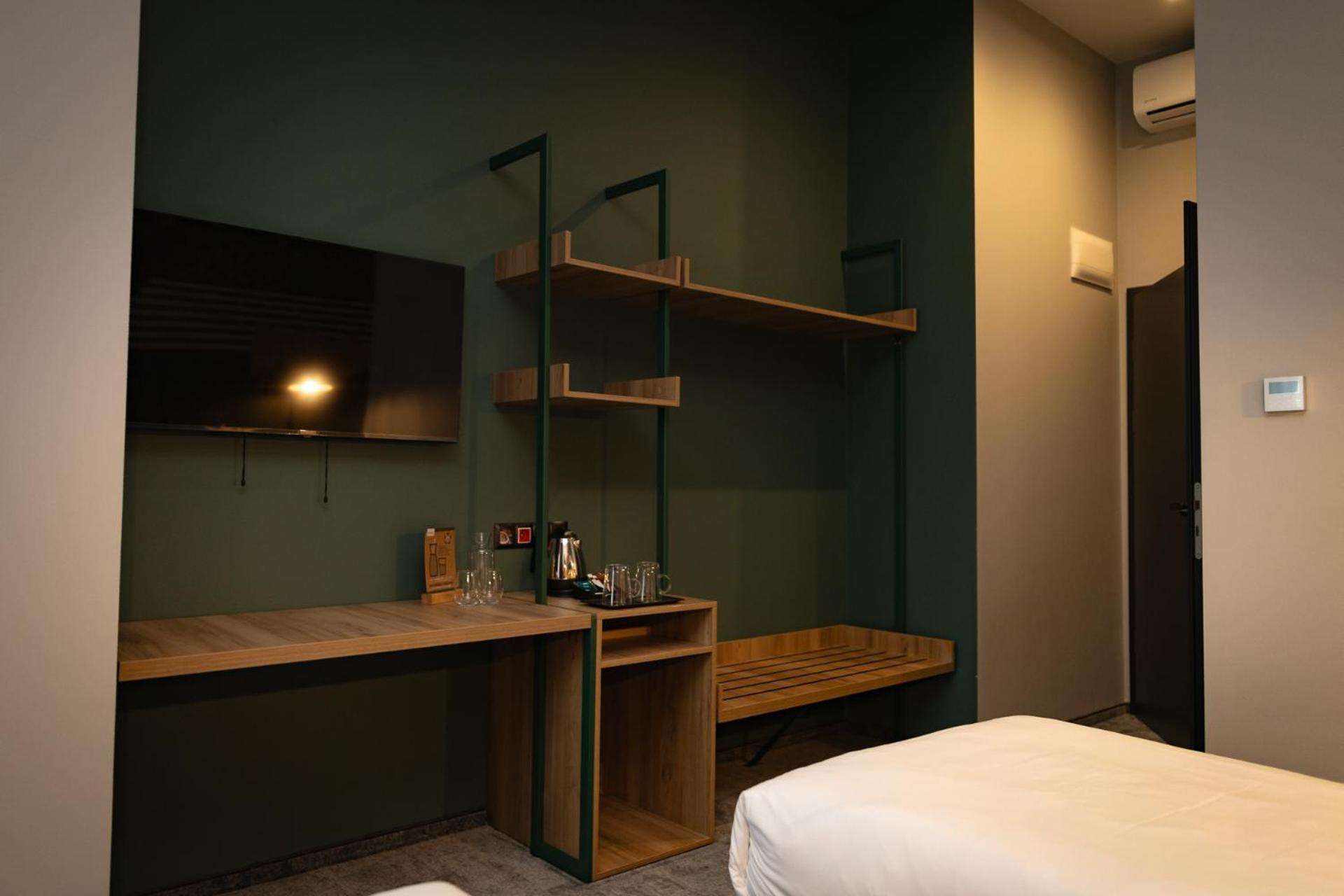 Desilva Inn Opole Bagian luar foto