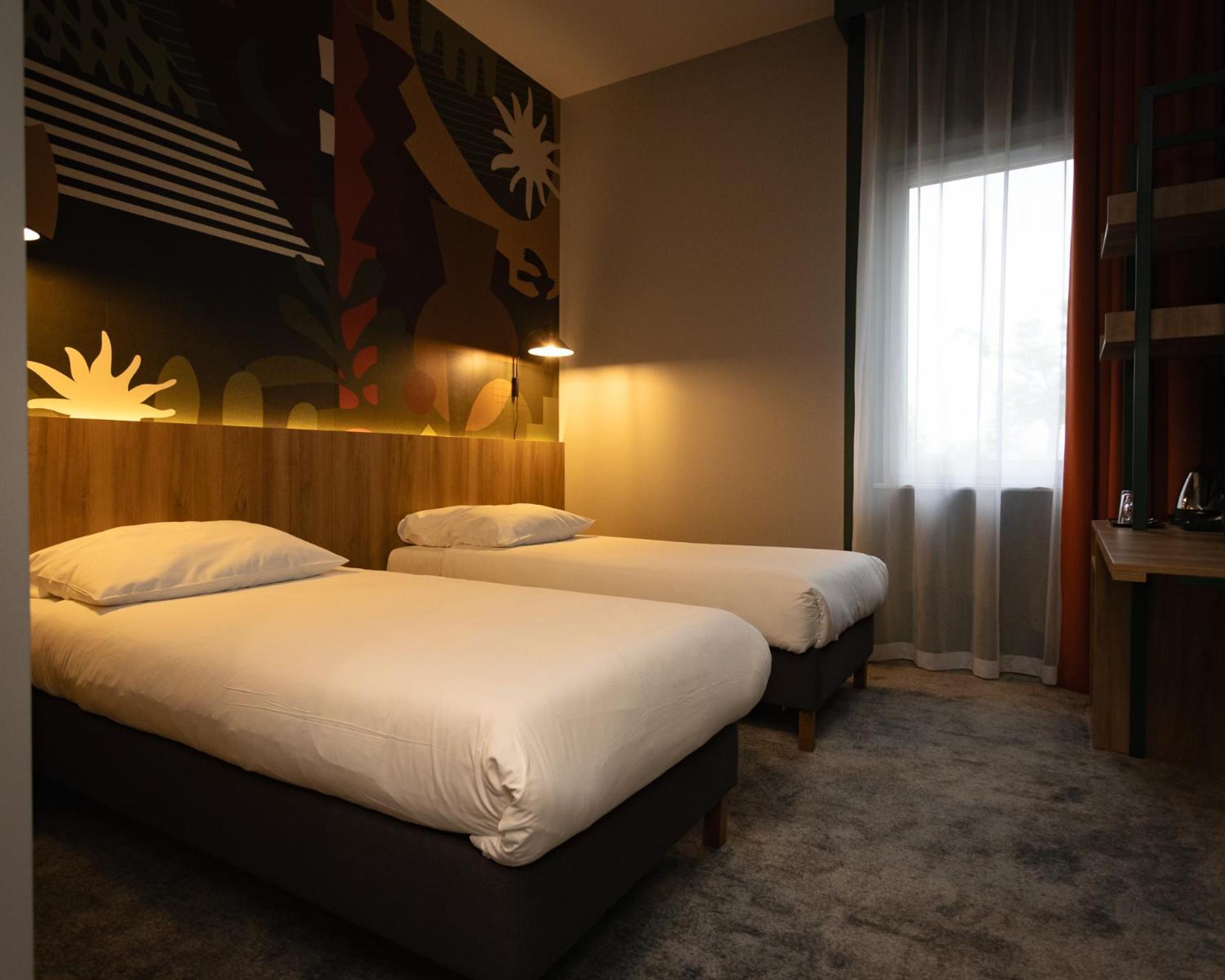 Desilva Inn Opole Bagian luar foto