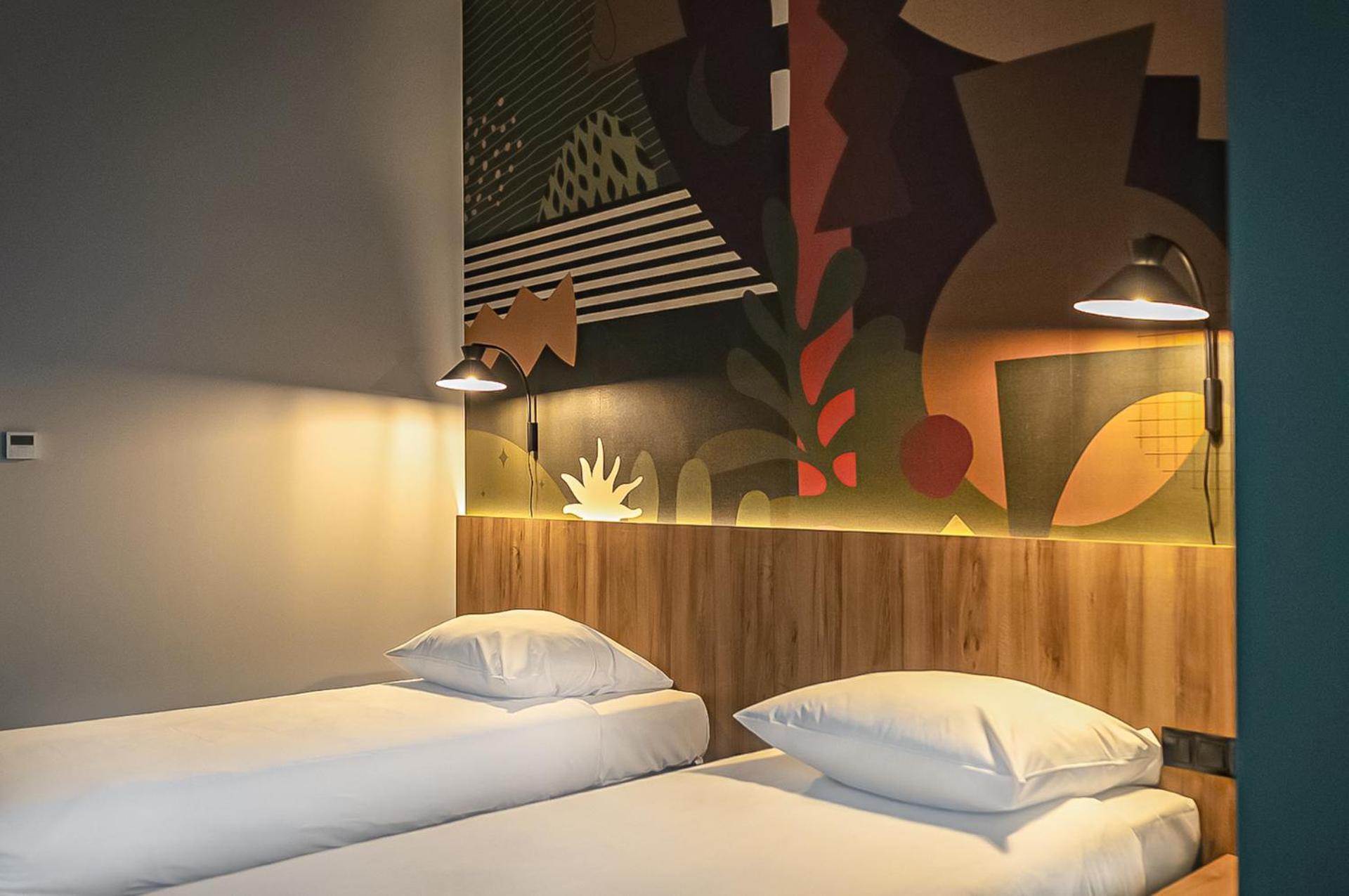 Desilva Inn Opole Bagian luar foto